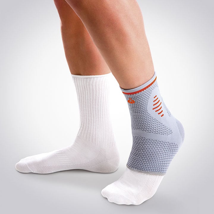 ELASTIC ANKLE SUPPORT WITH GEL PADS
