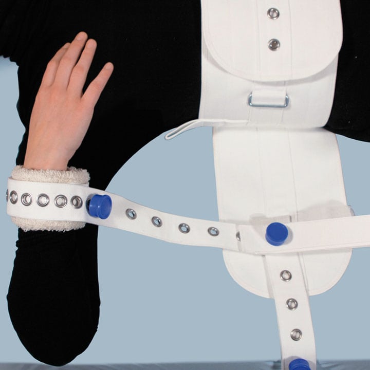 HARNESS WRIST TO BELT WITH MAGNETS