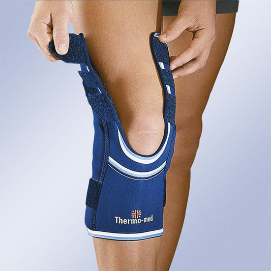 NEOPRENE KNEE SUPPORT WITH THIGH AND CALF OPENINGS FLEXIBLE LATERAL STABILISERS AND ADJUSTMENT STRAPS
