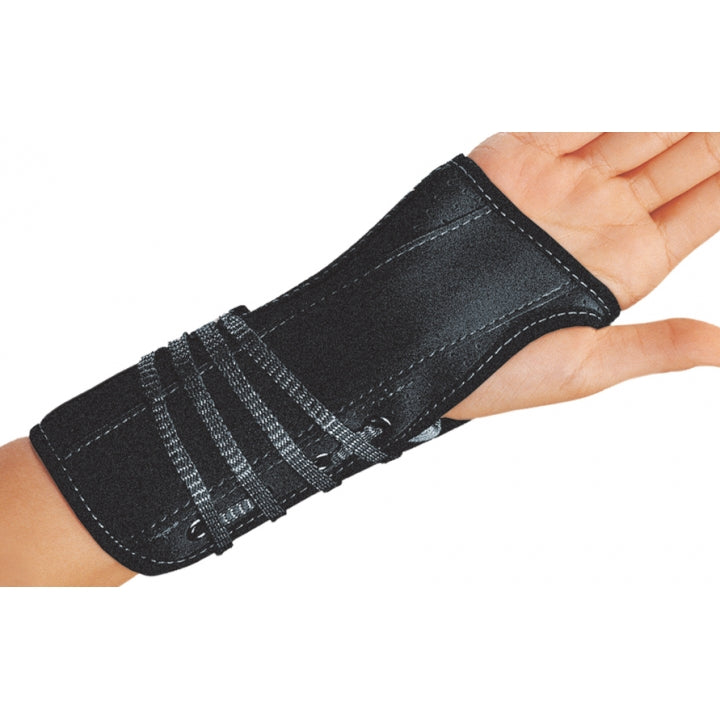 7 LACE-UP WRIST SUPPORT